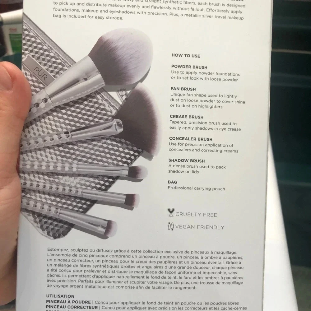NIB PUR ESSENTIALS BRUSH SET